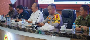 KARHUTLA MELUAS DI 15 KECAMATAN, KETAPANG TETAPKAN STATUS TANGGAP DARURAT