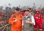 MENTERI KEHUTANAN TURUN KE KETAPANG, PASTIKAN PENANGANAN KARHUTLA BERJALAN OPTIMAL